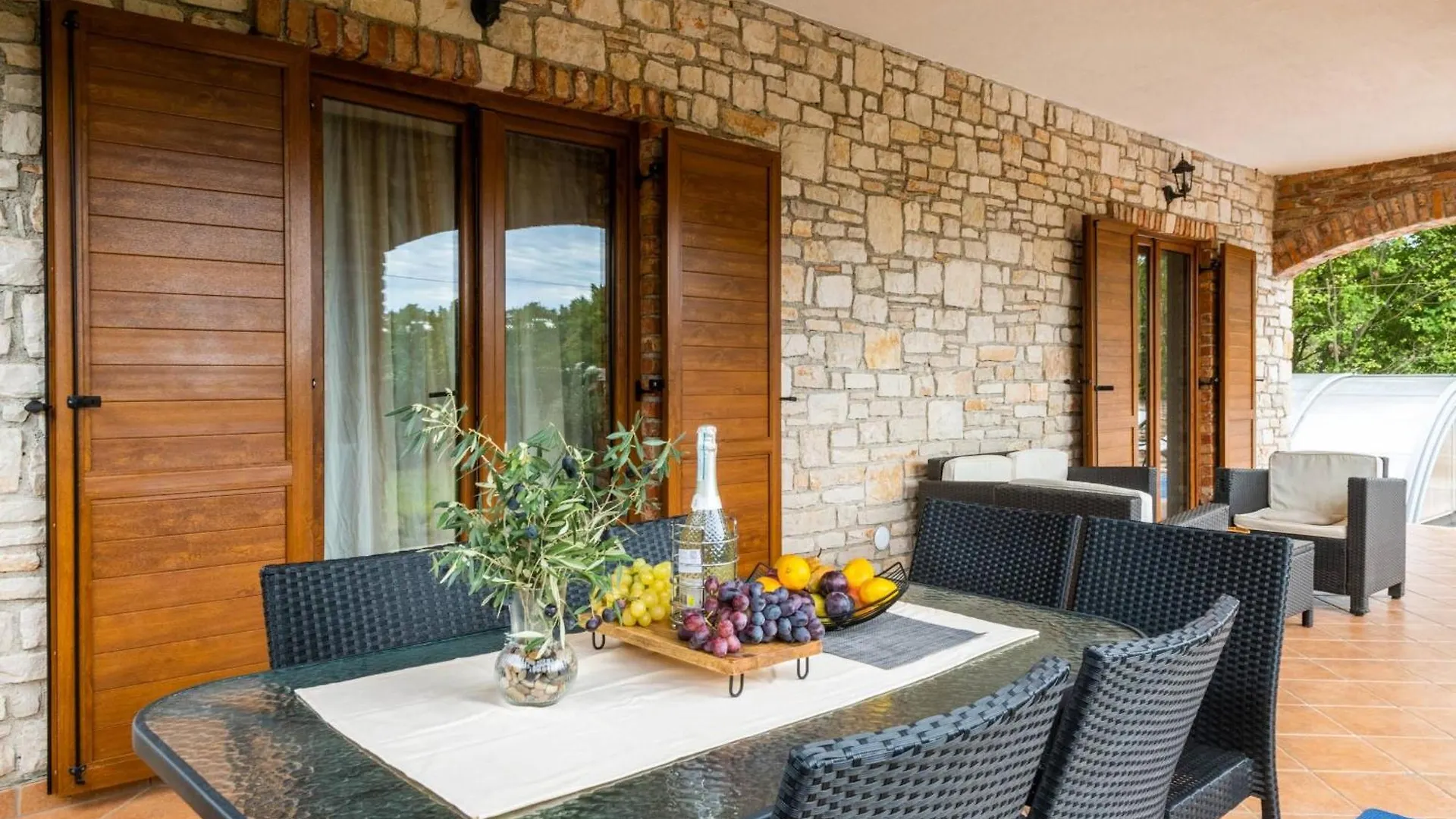 Villa Wish Mit Beheiztem Pool Svetvincenat