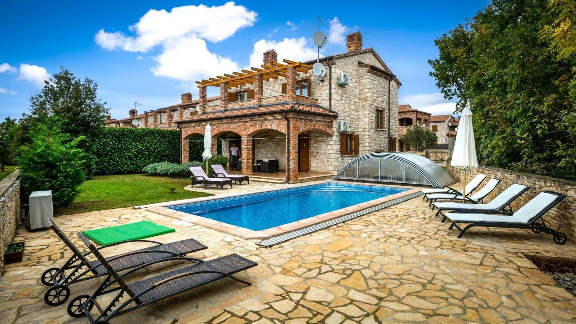 Villa Wish Mit Beheiztem Pool Svetvincenat
