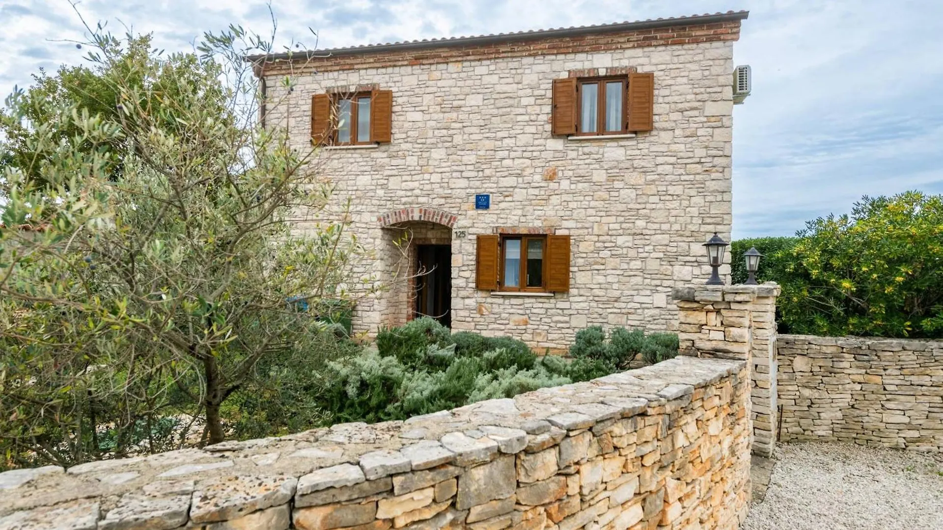 Holiday home Villa Wish Mit Beheiztem Pool Svetvincenat