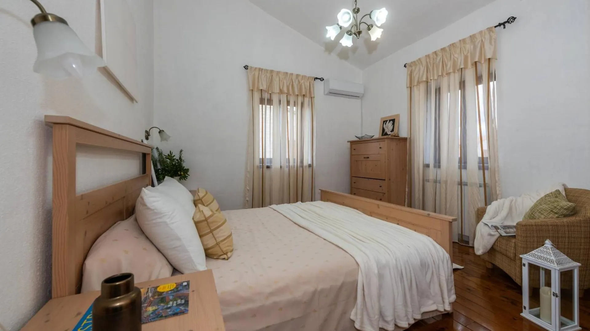 Villa Wish Mit Beheiztem Pool Svetvincenat Holiday home