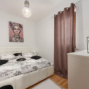 Lento Apartment