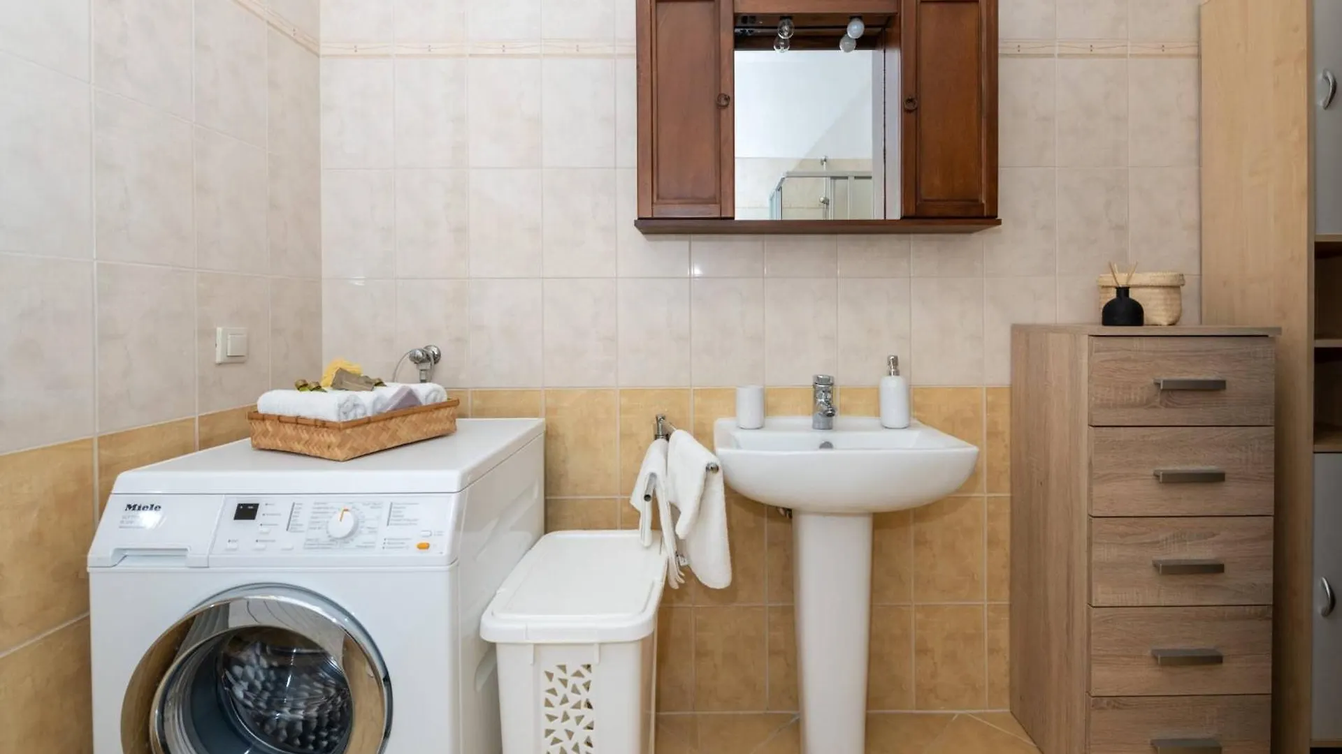 Villa Wish Mit Beheiztem Pool Svetvinčenat