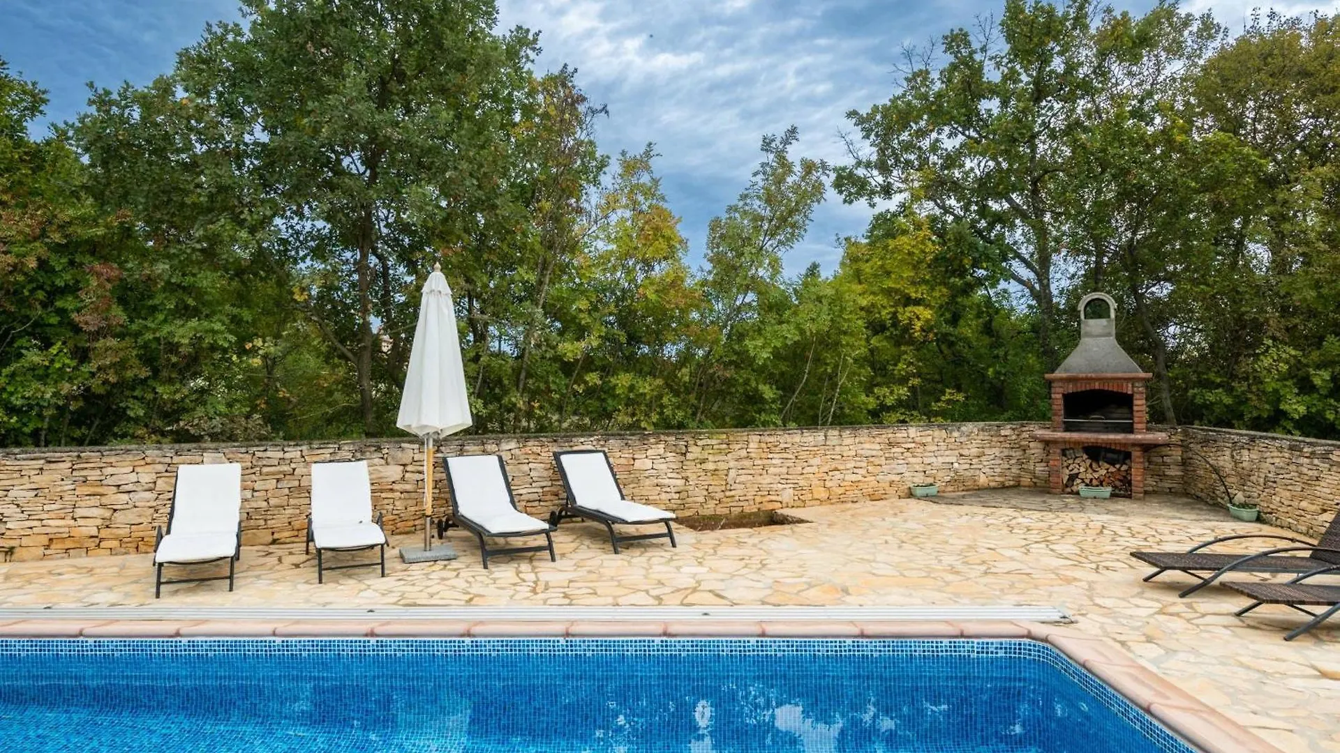 Villa Wish Mit Beheiztem Pool Svetvinčenat 0*,